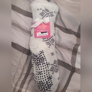 Aerosoles White Knit Slipper Socks with Navy Fair Isle